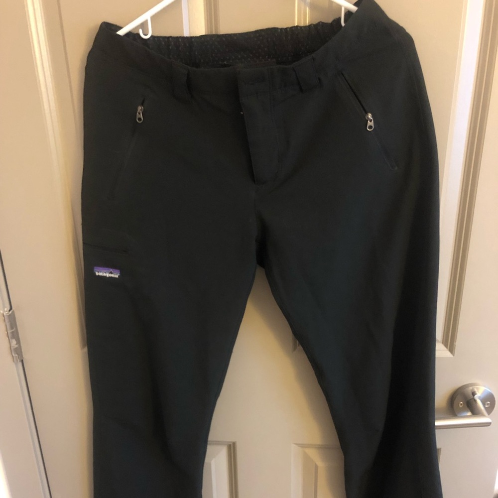 Patagonia black hiking pants - size S